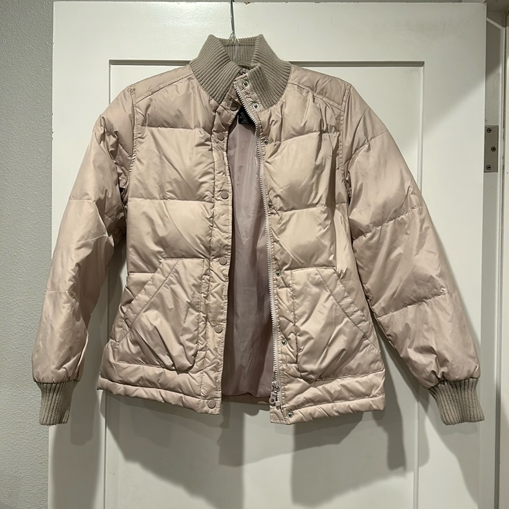 Club Monaco Puffer Jacket size S Cream Pinkish  color